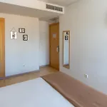 Vitória 3*