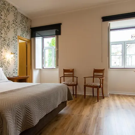 オテル ヴィトーリア コインブラ