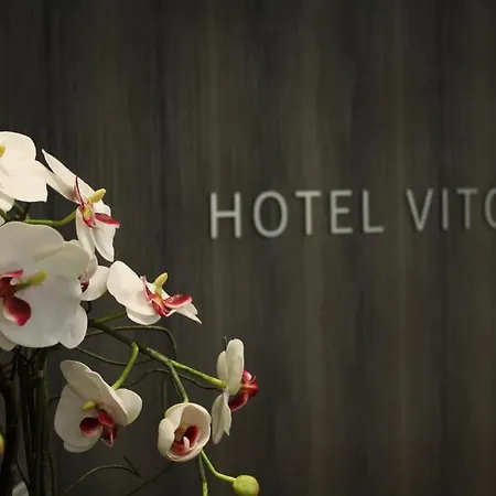 オテル ヴィトーリア ホテル
