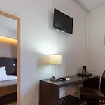 Vitoria מלון 3*