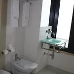 Vitoria מלון קוימברה