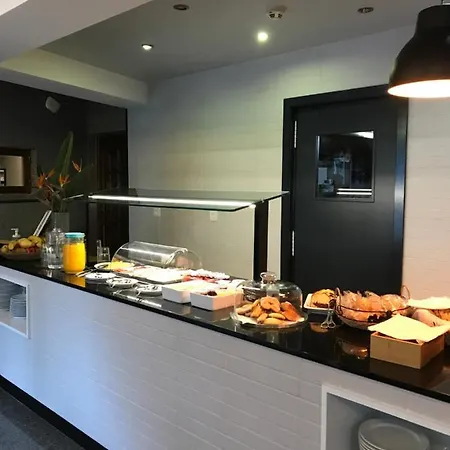 Vitoria Hotel 3*