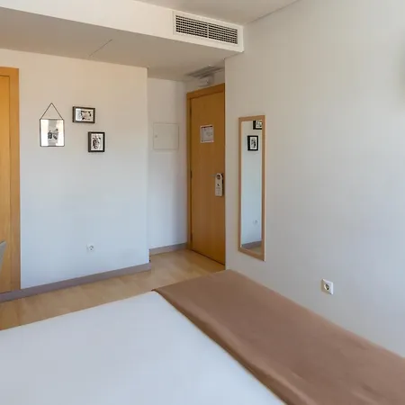 Vitoria 3*