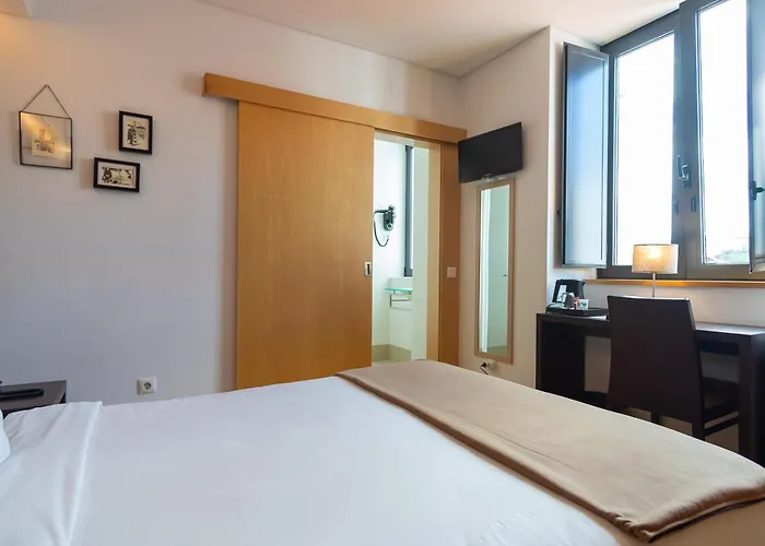 Vitoria 3* كويمبرا